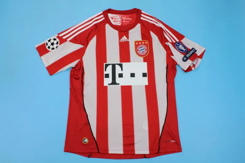 Bayern Munich 2010/11 Home Shirt Champions League