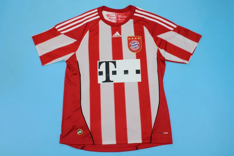 Bayern Munich 2010/11 Home Shirt Champions League — 2
