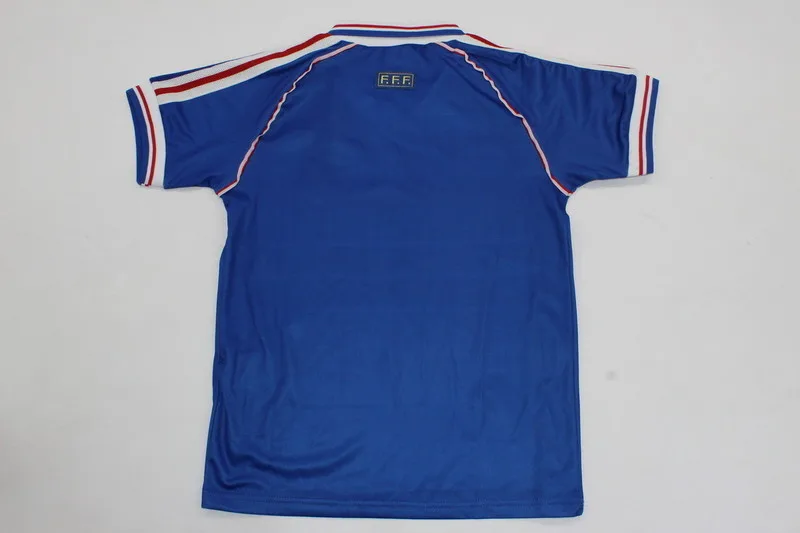France 2016/28 Home Kids Kit — 2