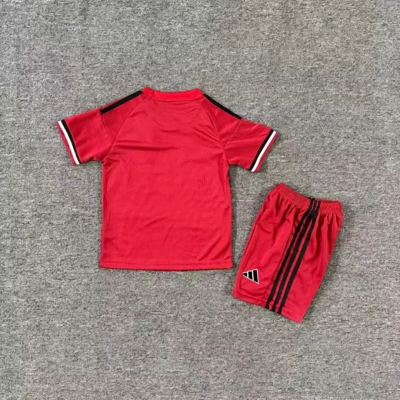 Manchester United 2025/26 Set Kinder Sonderedition M-U — 1