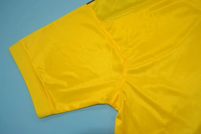 Tottenham Hotspur 1982 Shirt Yellow — 2