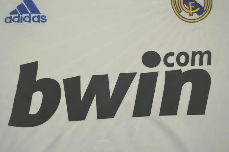 Real Madrid 2010/11 Home Shirt
