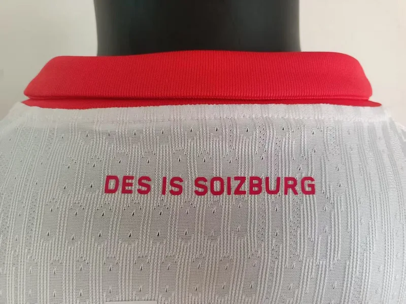 RB Salzburg 2025/26 Primera Equipación Camiseta Versión Jugador