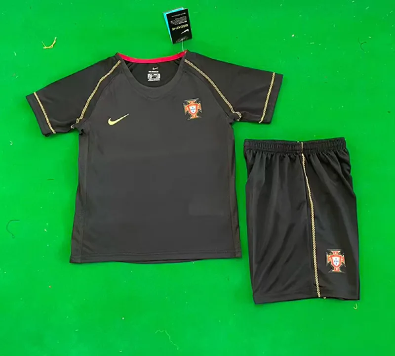 Portugal 2006 Away Kids Kit