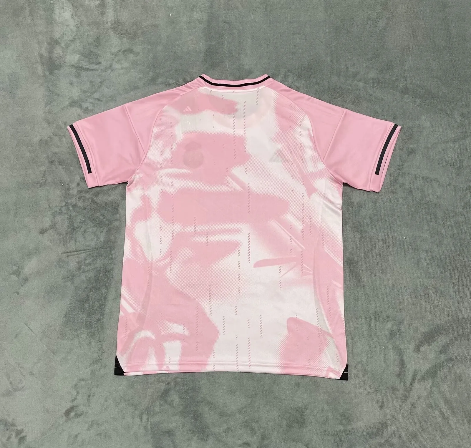 Real Madrid 2024/25 Camiseta Edición Especial Pink — 2