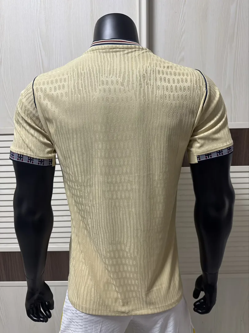Barcelona 2026/27 Shirt Player Version Special Edition Beige — 1
