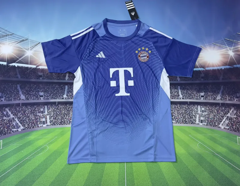 Bayern Munich 2025/26 Goalkeeper Shirt Blue — 1