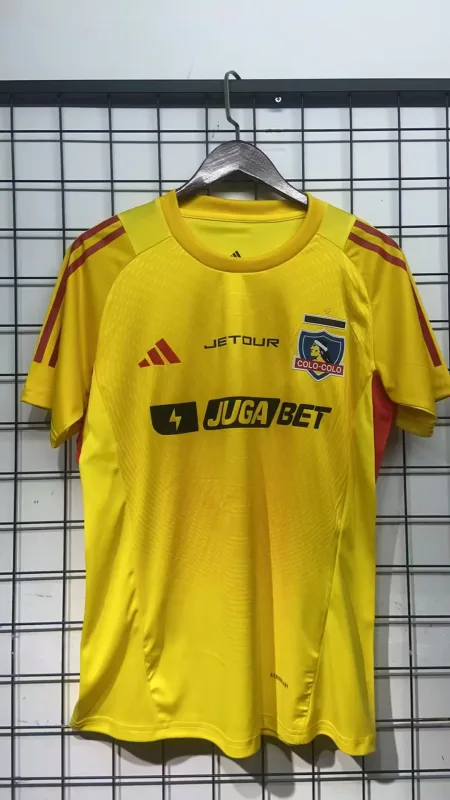 Colo-Colo 2025/26 Goalkeeper Shirt Yellow — 1