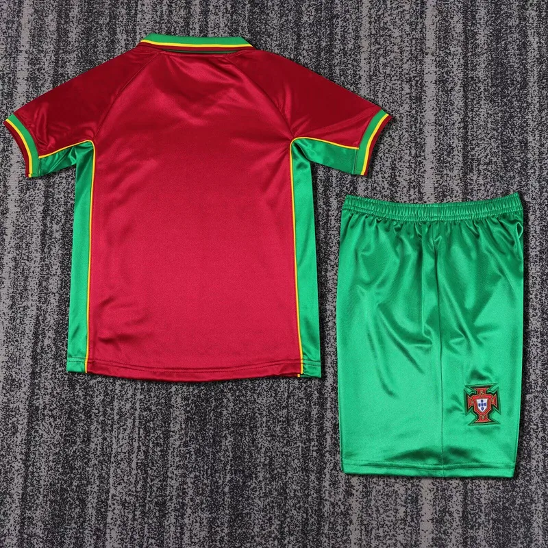 Portugal 2016/28 Home Kids Kit — 2