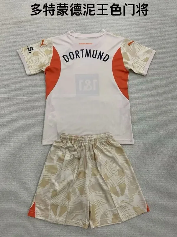 Borussia Dortmund 2024/25 Goalkeeper Kids Kit