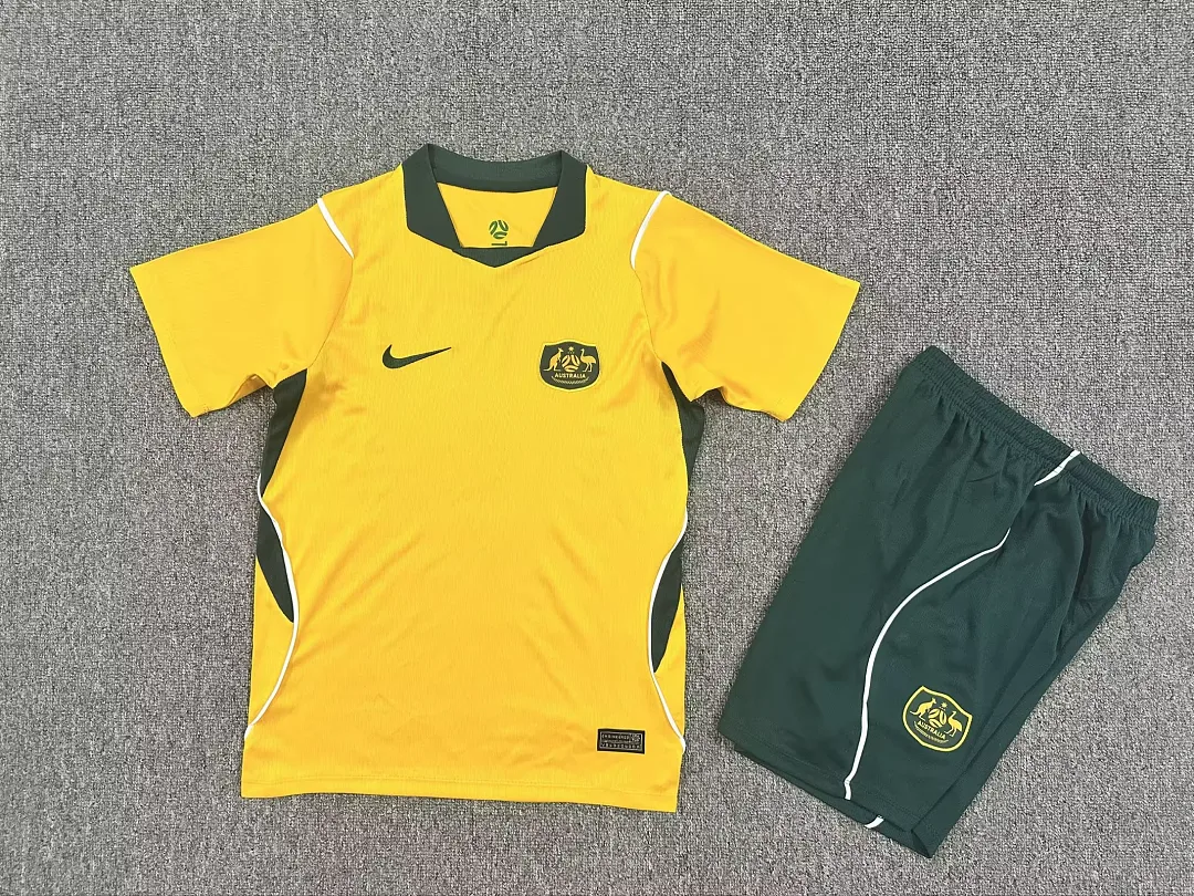 Australia 2016/30 Home Kids Kit — 2