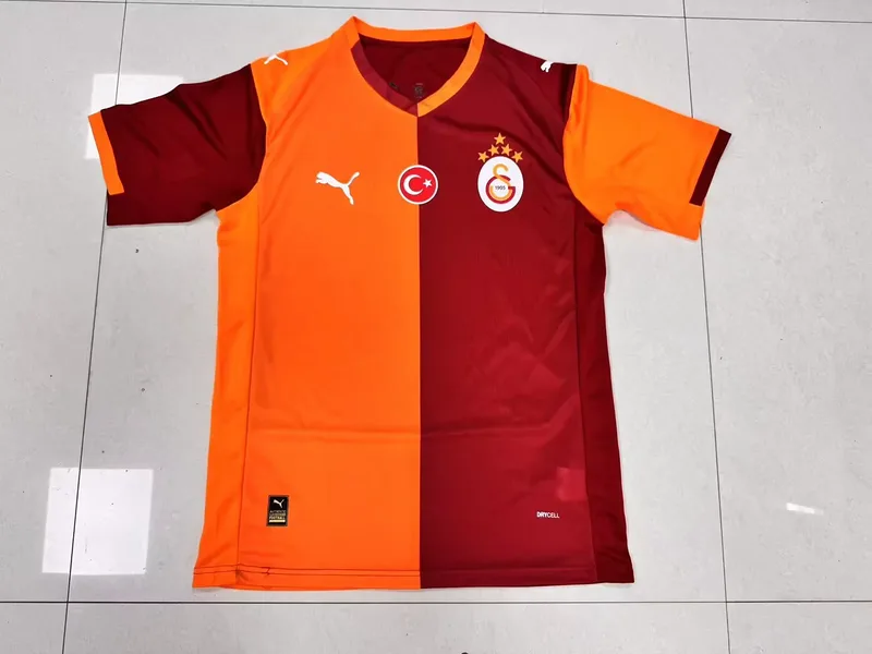 Galatasaray 2025/26 Home Shirt — 2