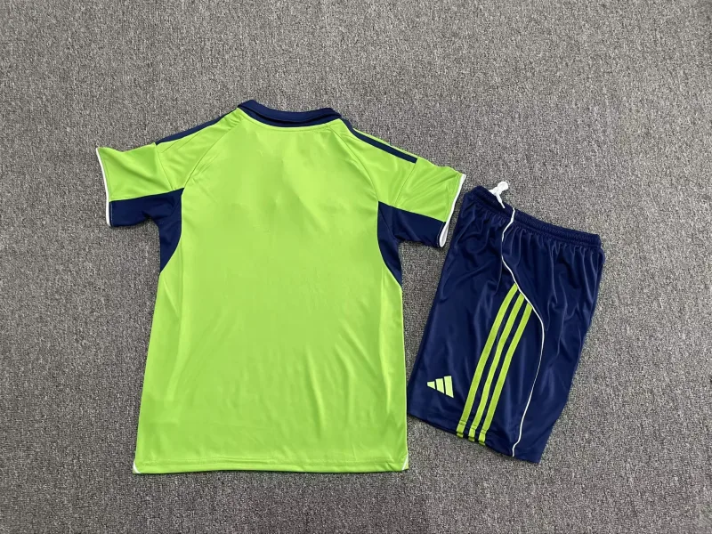Fulham 2025/26 Away Kids Kit — 2