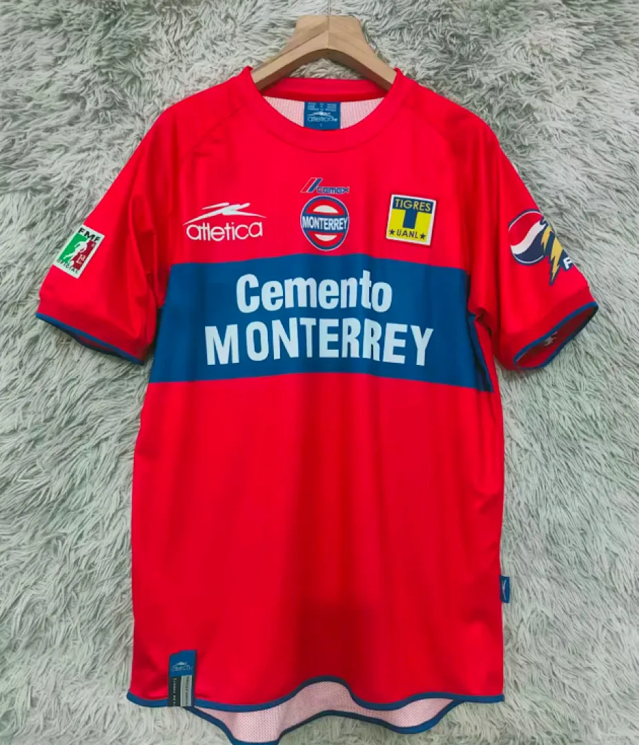 Tigres UANL 2001/02 Away Shirt Red — 2