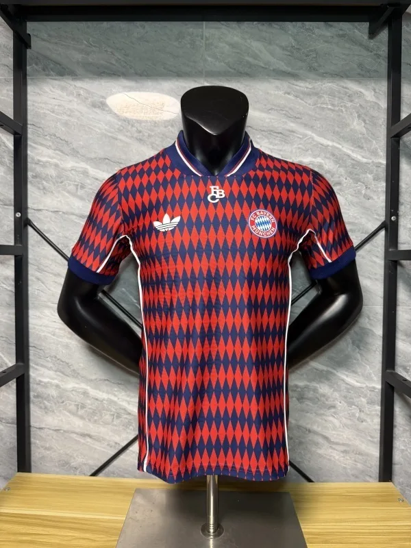 Bayern Munich 2025/26 Shirt Player Version Red — 1