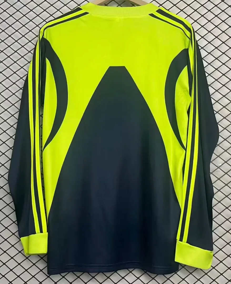 Real Madrid 1999/00 Goalkeeper Shirt Long Sleeve Black
