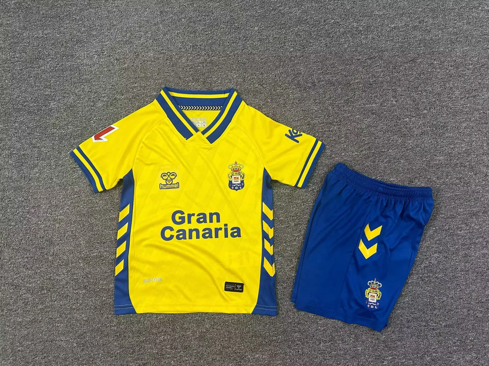 Las Palmas 2025/26 Home Kids Kit