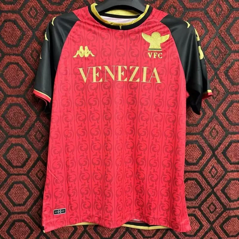 Venezia 2021/22 Viertes Trikot Red