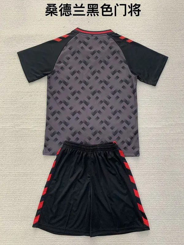 Sunderland 2024/25 Goalkeeper Kids Kit Black — 2