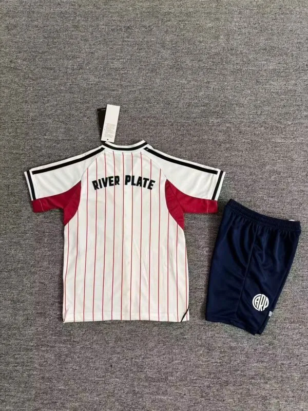 River Plate Ensemble Enfant — 2