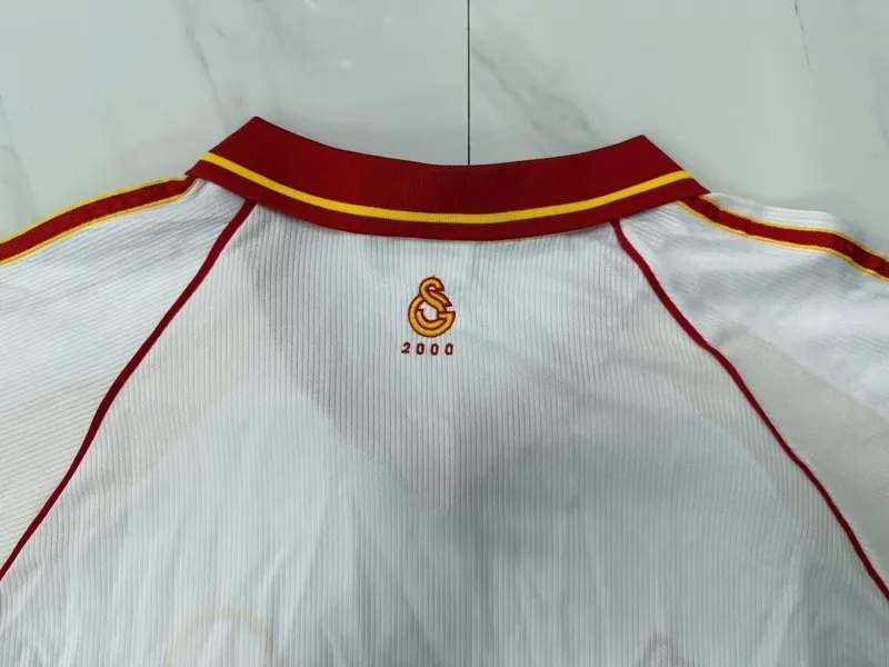 Galatasaray 1999/00 Away Shirt Long Sleeve