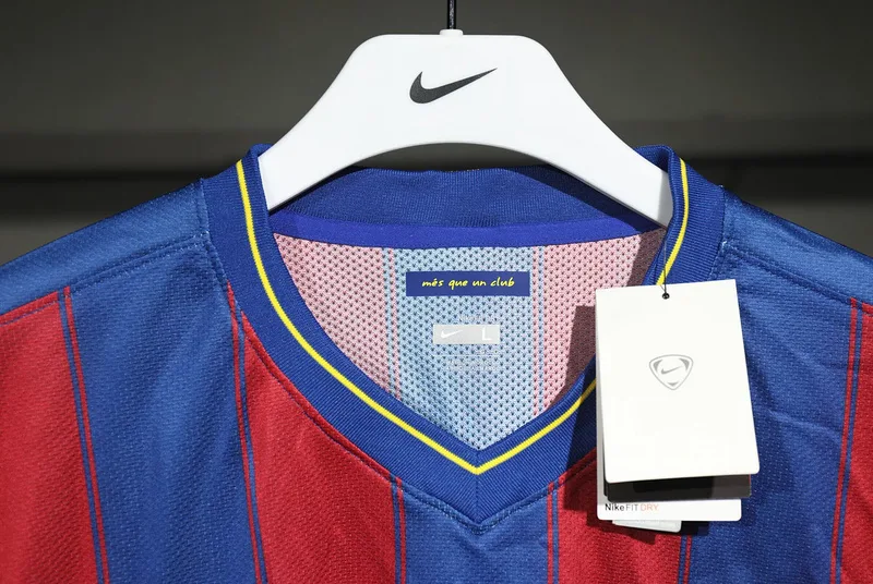 Barcelona 2009/10 Home Shirt Long Sleeve Player Version — 1