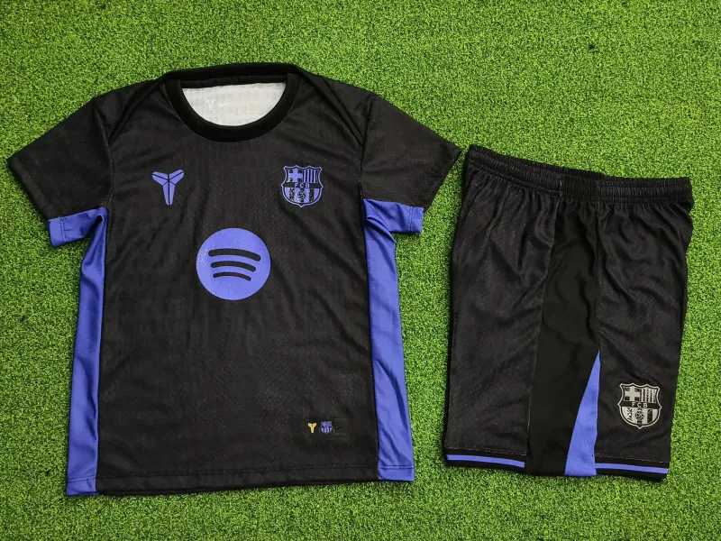 Barcelona 2025/26 Set Kinder Spielerversion Black — 1