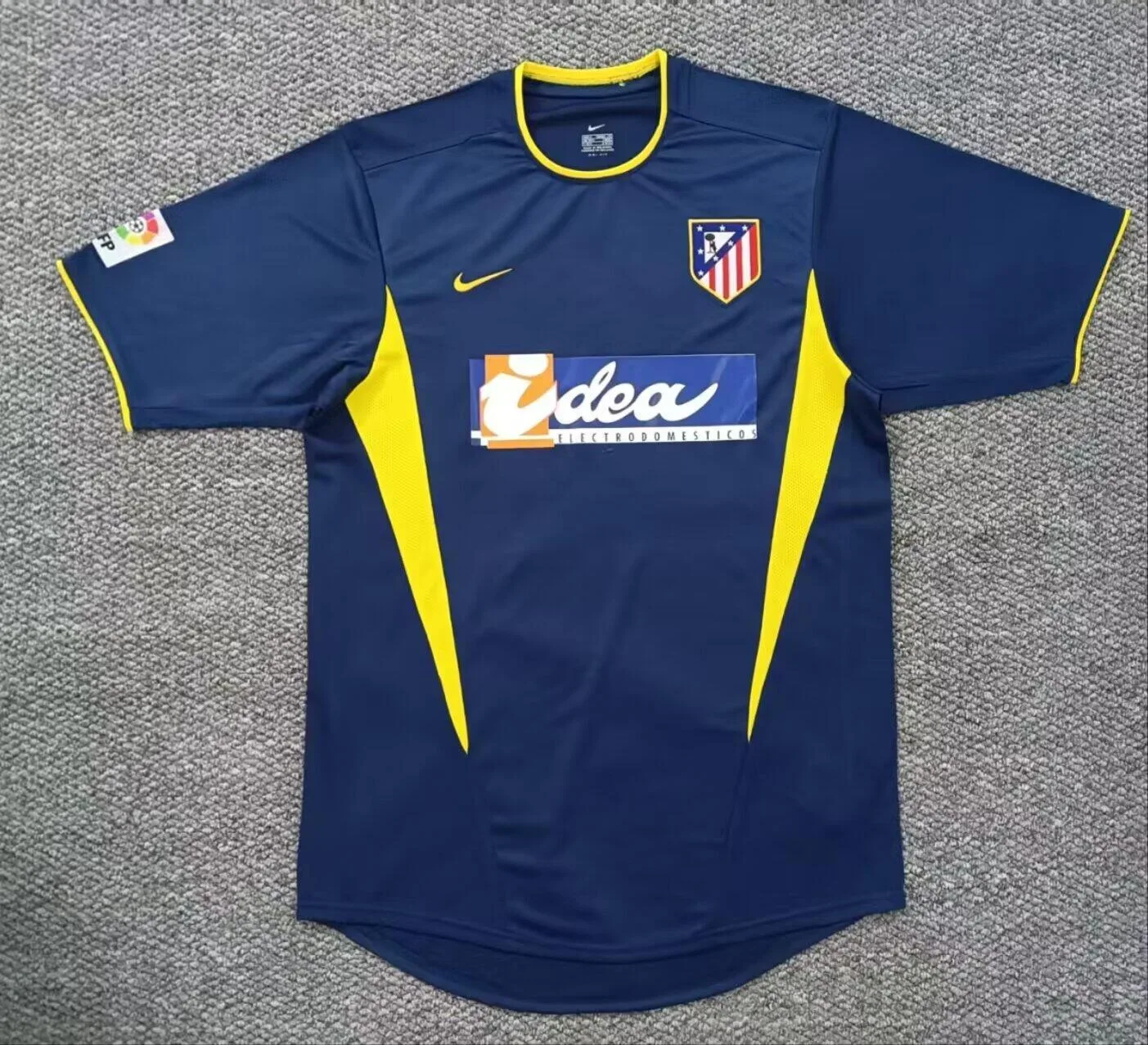 Atlético Madrid 2002/03 Away Shirt Blue — 2