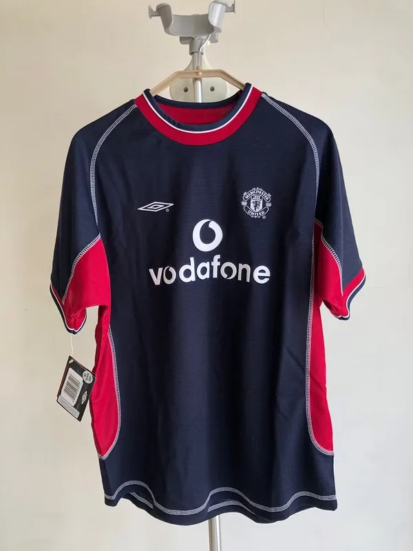 Manchester United 2001/02 Third Shirt Blue — 2