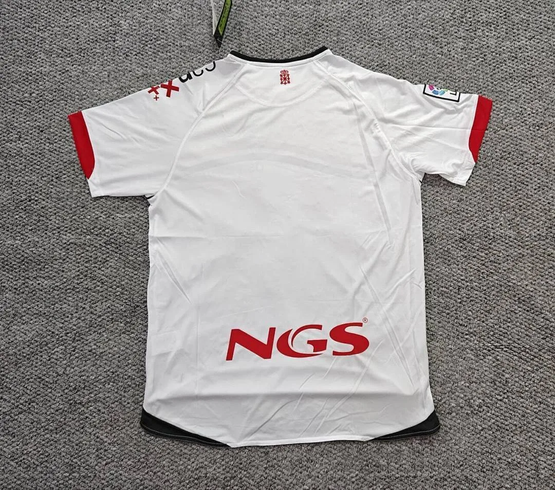 Osasuna 2010/11 Away Shirt White