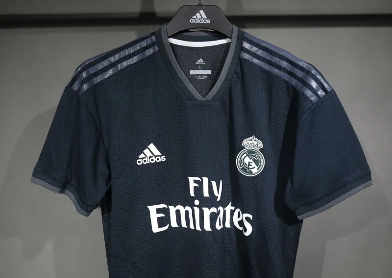 Real Madrid 2018/19 Extérieur Maillot Version Joueur — 2
