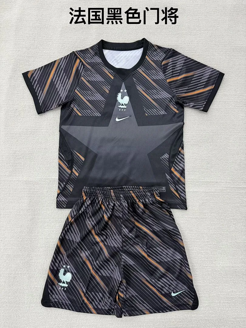 France 2026 Goalkeeper Kids Kit Black — 2