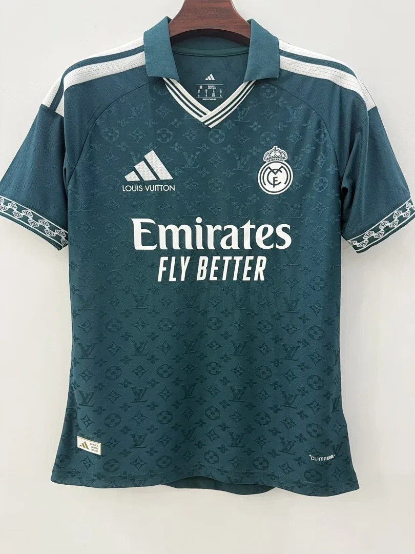 Real Madrid Shirt — 2