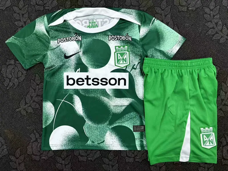 Atlético Nacional 2025/26 Conjunto de Niño