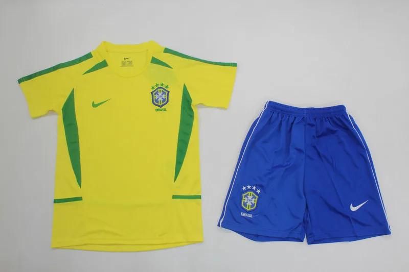 Brazil 2016/28 Home Kids Kit — 1