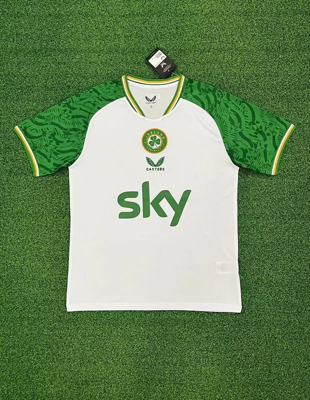 Ireland 2025 Away Women's Shirt — 2