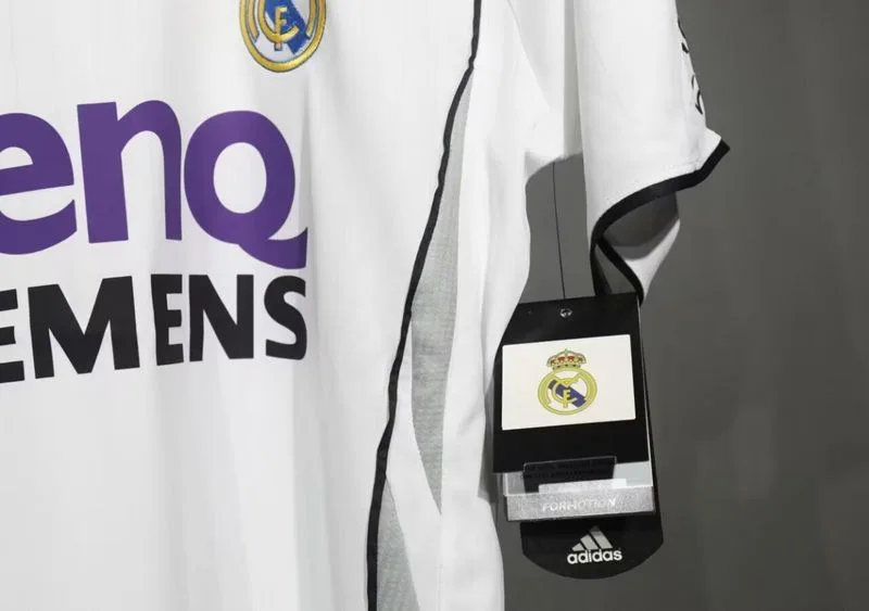 Real Madrid 2006/07 Heim Trikot Spielerversion — 2