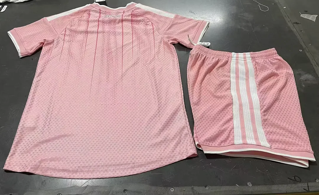 Algeria 2016/30 Kids Kit Player Version Pink — 2
