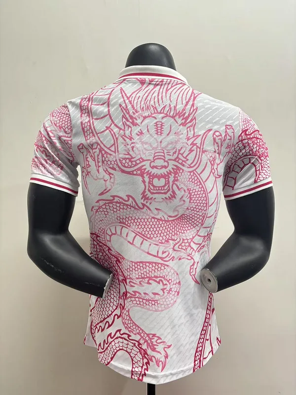 Real Madrid 2025/26 Poloshirt Spielerversion Sonderedition Pink