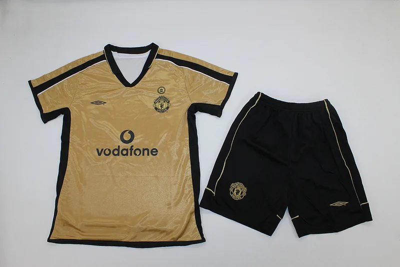 Manchester United 2000/01 Away Kids Kit