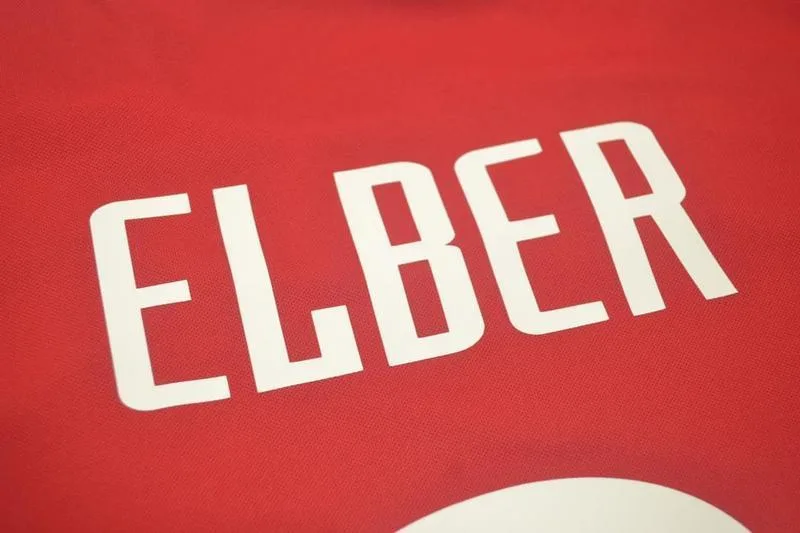 Bayern Munich 2001 Home Shirt — 2