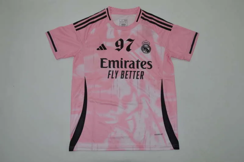 Real Madrid Shirt Omar Courtz — 2