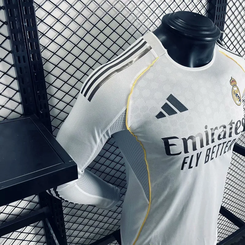 Real Madrid 2025/26 Camiseta Manga Larga Versión Jugador Lhome