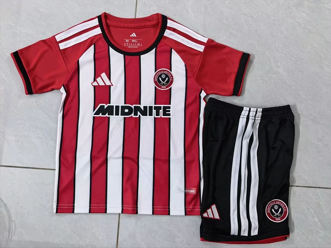 Sheffield United 2026/27 Home Kids Kit — 2