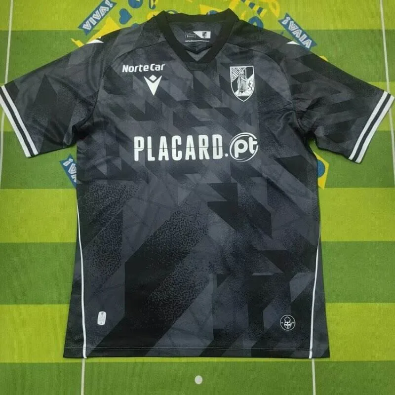 Vitória Guimarães 2025/26 Away Shirt