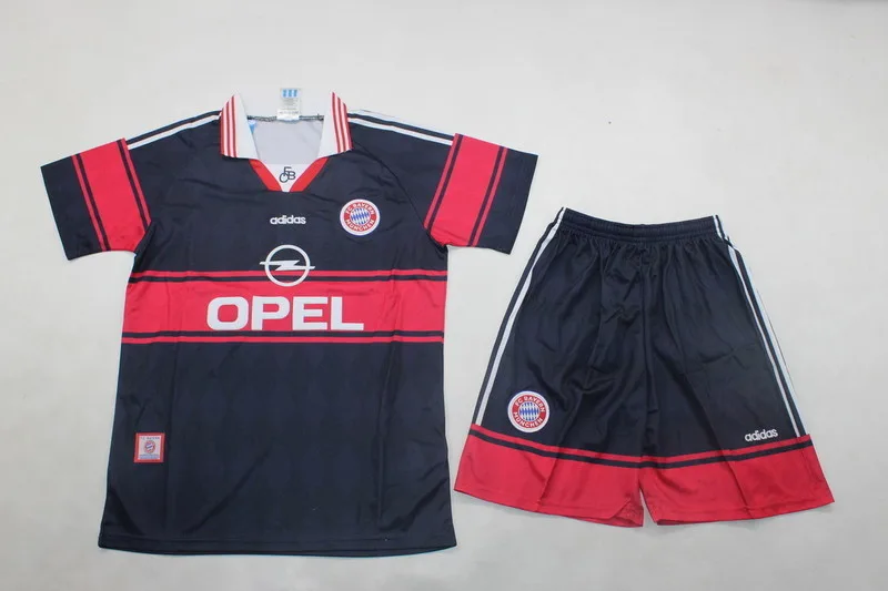 Bayern Munich 1997/98 Home Kids Kit — 1