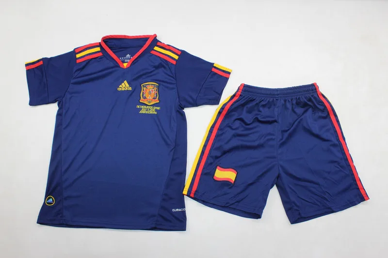 Spain 2016/28 Away Kids Kit — 2
