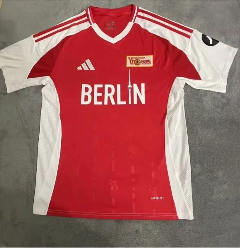 Union Berlin 2024/25 Domicile Maillot Manches Courtes — 2