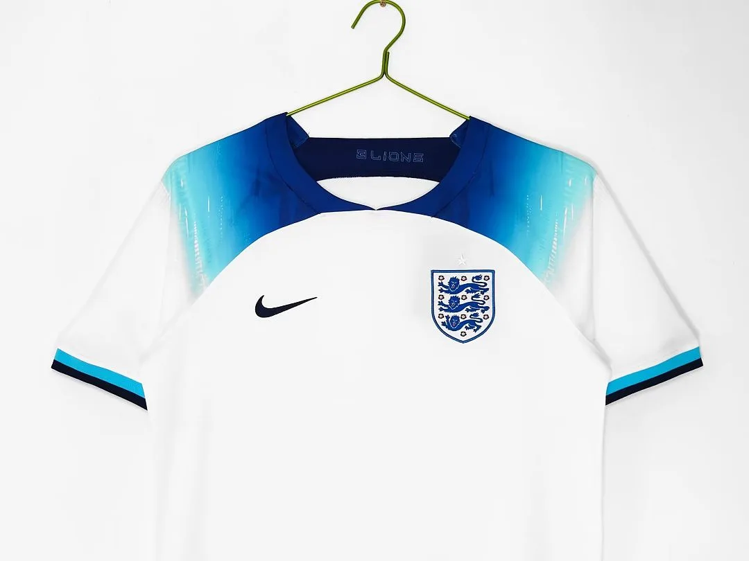 England 2022 Heim Trikot — 2