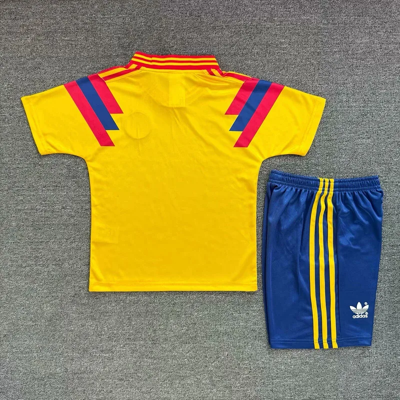Colombia 2016/28 Home Kids Kit — 2
